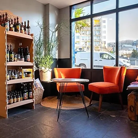 Hotel Logis - La Petite Rade 3*