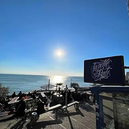 Logis - La Petite Rade 3* Sainte-Adresse